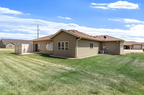 290 Acorn Place NE Owatonna MN 55060