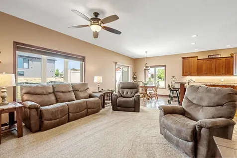 290 Acorn Place NE Owatonna MN 55060