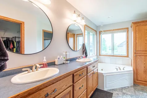 1172 Morningside Court Casselton ND 58012