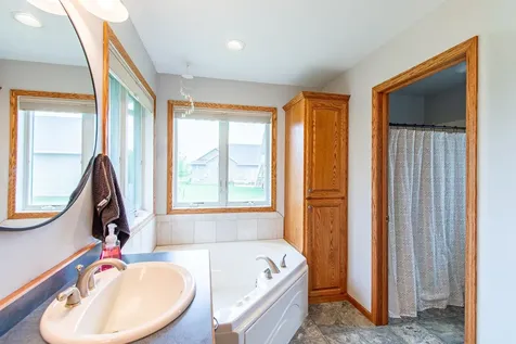 1172 Morningside Court Casselton ND 58012