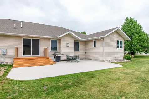 1172 Morningside Court Casselton ND 58012