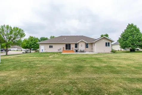 1172 Morningside Court Casselton ND 58012