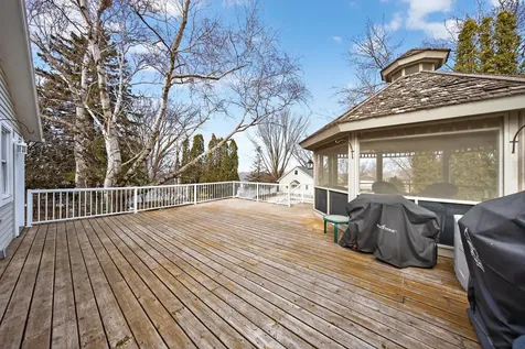 805 5th Street NW Kasson MN 55944