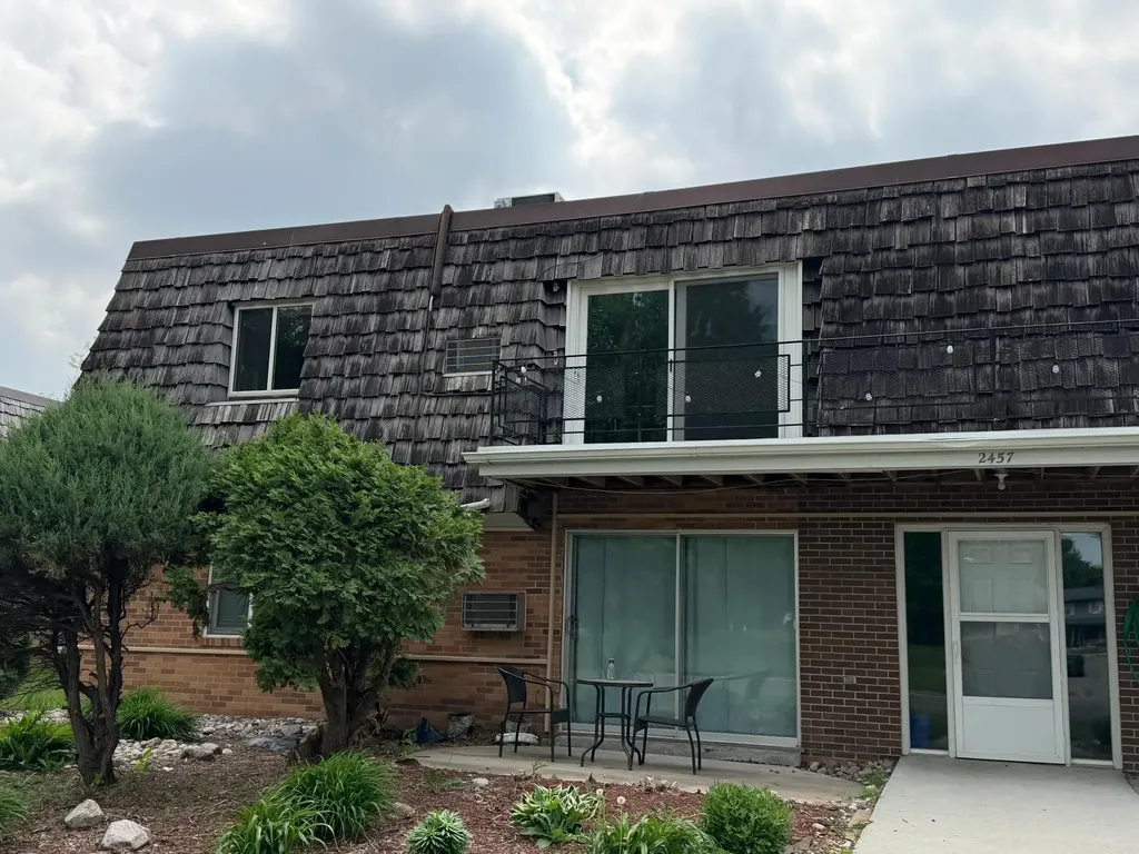 2457 W Country Club Drive S Fargo ND 58103