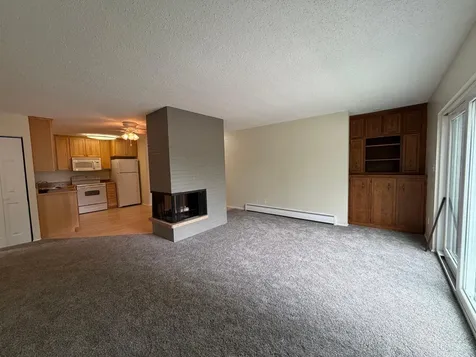 2457 W Country Club Drive S Fargo ND 58103