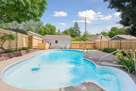 4621 36th Avenue S Minneapolis MN 55406