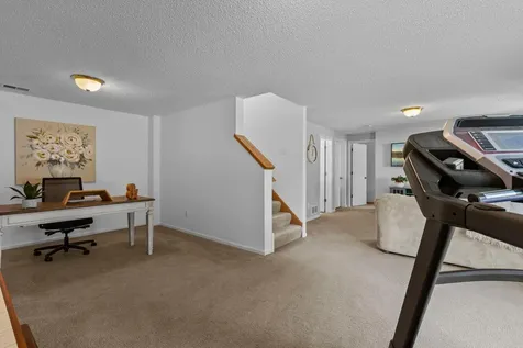 2721 Pampas Court Shakopee MN 55379