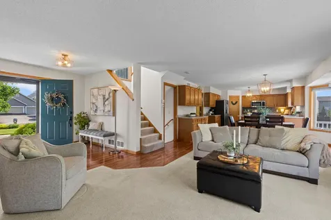 2721 Pampas Court Shakopee MN 55379