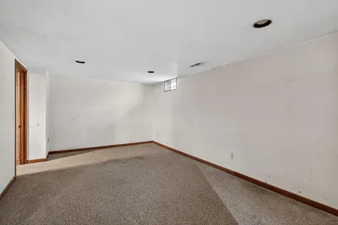 7624 68th Avenue N Brooklyn Park MN 55428