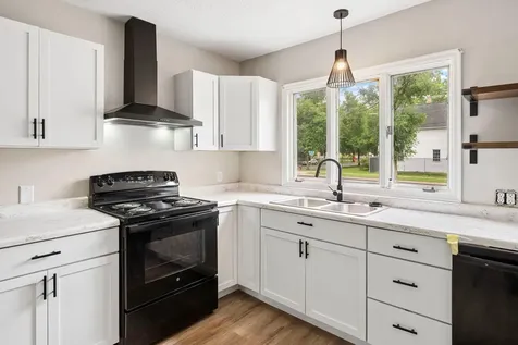 704 8th Avenue S Saint Cloud MN 56301