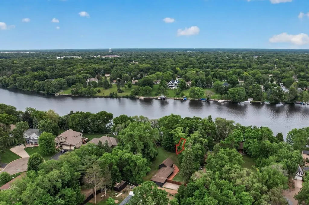 11138 W River Road Champlin MN 55316
