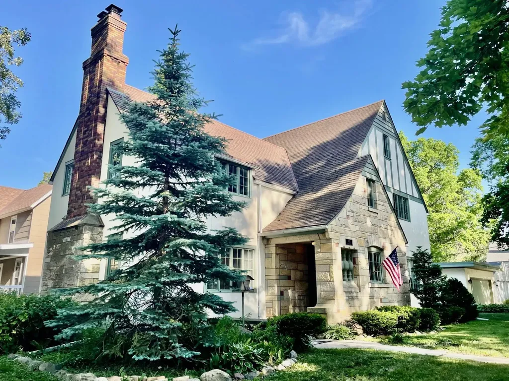 810 3rd Street NW Austin MN 55912
