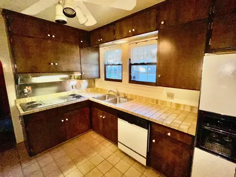 810 3rd Street NW Austin MN 55912