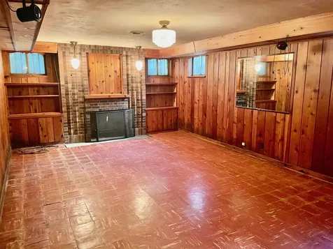 810 3rd Street NW Austin MN 55912