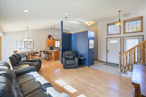 512 Hyde Avenue N Mahtomedi MN 55115
