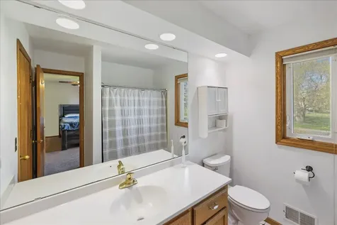 512 Hyde Avenue N Mahtomedi MN 55115
