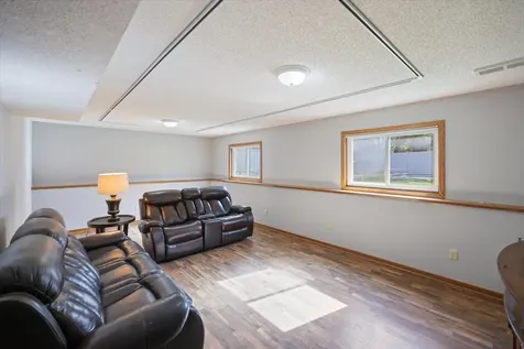 512 Hyde Avenue N Mahtomedi MN 55115