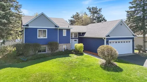 512 Hyde Avenue N Mahtomedi MN 55115
