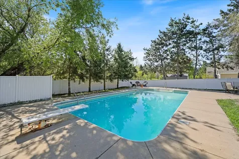 512 Hyde Avenue N Mahtomedi MN 55115