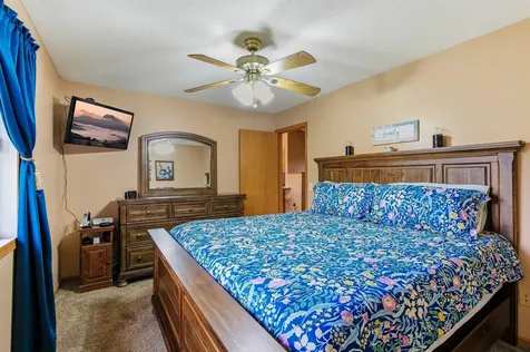 37888 Hawthorne Avenue North Branch MN 55056