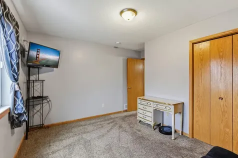 37888 Hawthorne Avenue North Branch MN 55056