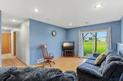37888 Hawthorne Avenue North Branch MN 55056