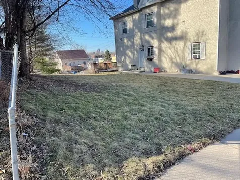 678 Lawson Avenue E Saint Paul MN 55106