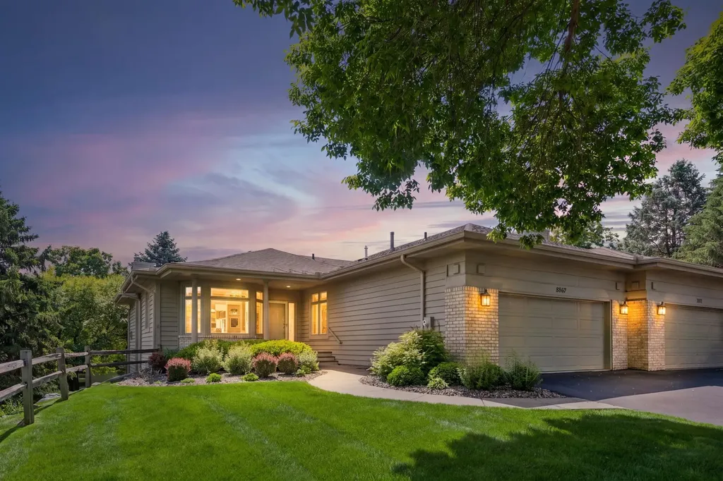 8967 Ferndale Lane Eden Prairie MN 55347