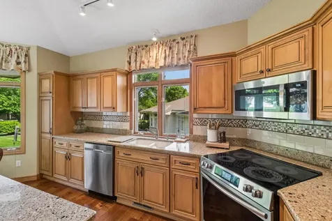 8967 Ferndale Lane Eden Prairie MN 55347