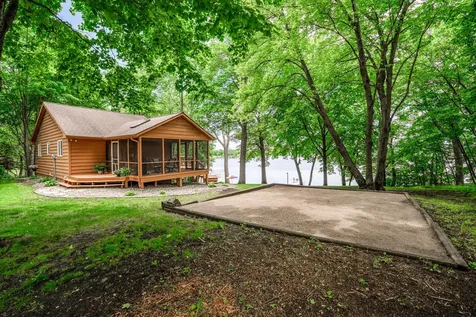 21566 62nd Street NW Sunburg MN 56289