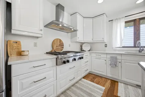 86 35th Avenue NE Fargo ND 58102