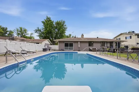 86 35th Avenue NE Fargo ND 58102