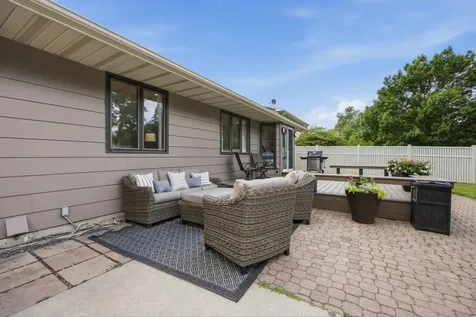 86 35th Avenue NE Fargo ND 58102