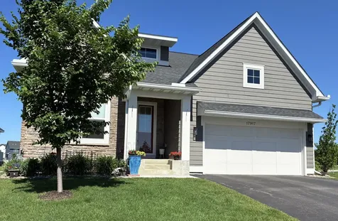 17917 Gresford Lane Lakeville MN 55044