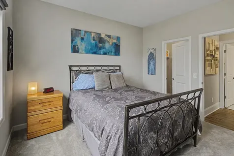 17917 Gresford Lane Lakeville MN 55044