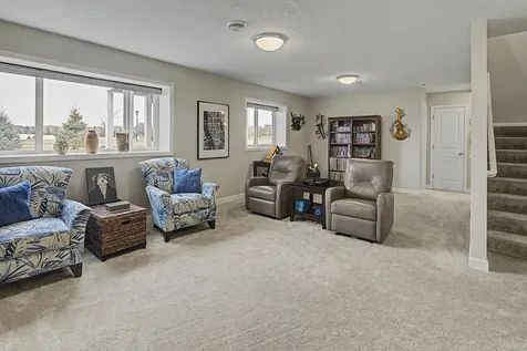17917 Gresford Lane Lakeville MN 55044