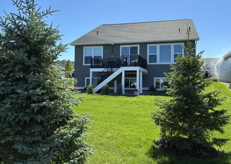 17917 Gresford Lane Lakeville MN 55044