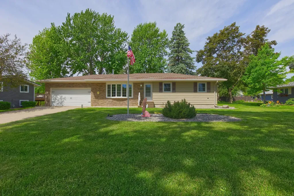 540 4th Street N Winsted MN 55395