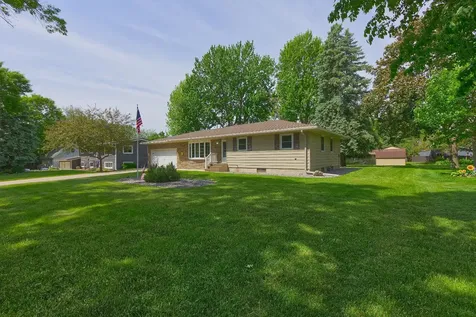 540 4th Street N Winsted MN 55395