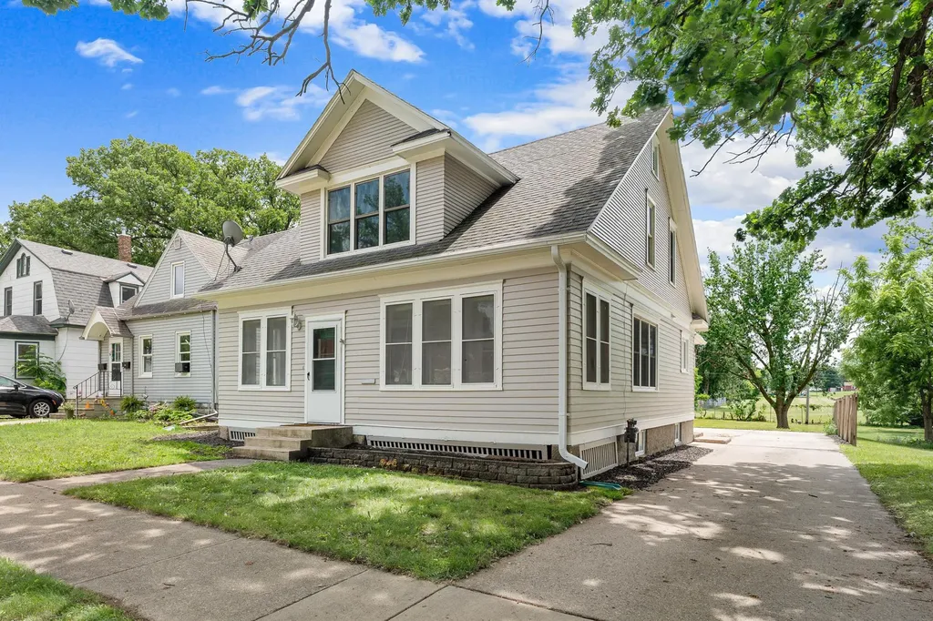 137 South Street Owatonna MN 55060