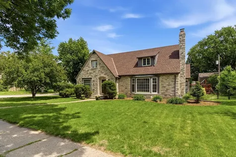 5901 Oakland Avenue Minneapolis MN 55417