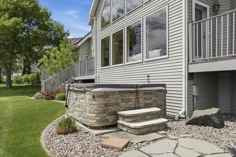 2826 28th Avenue S Fargo ND 58103