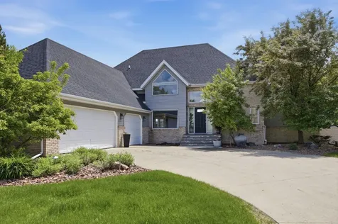 2826 28th Avenue S Fargo ND 58103