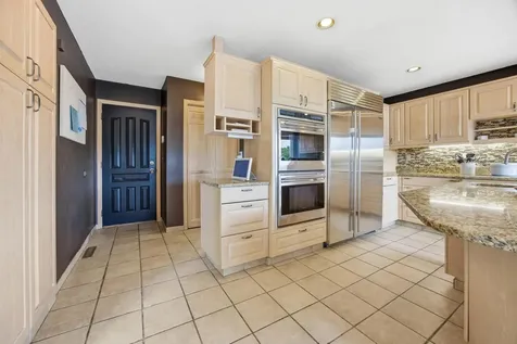 2826 28th Avenue S Fargo ND 58103