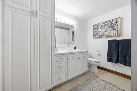 2826 28th Avenue S Fargo ND 58103