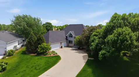 2826 28th Avenue S Fargo ND 58103