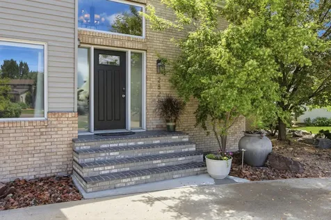 2826 28th Avenue S Fargo ND 58103