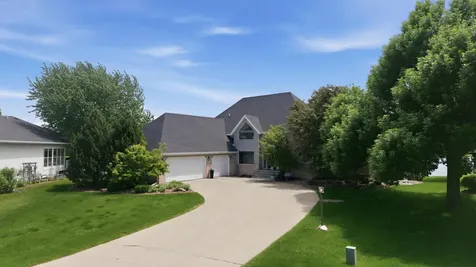 2826 28th Avenue S Fargo ND 58103