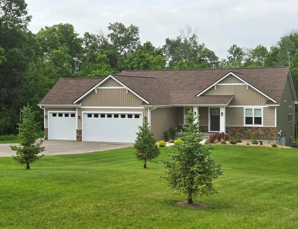 W10644 566th Avenue Prescott WI 54021