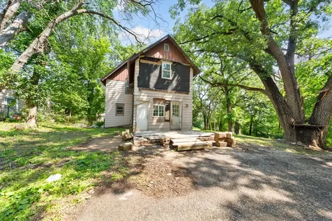 3 2nd Street SW Faribault MN 55021